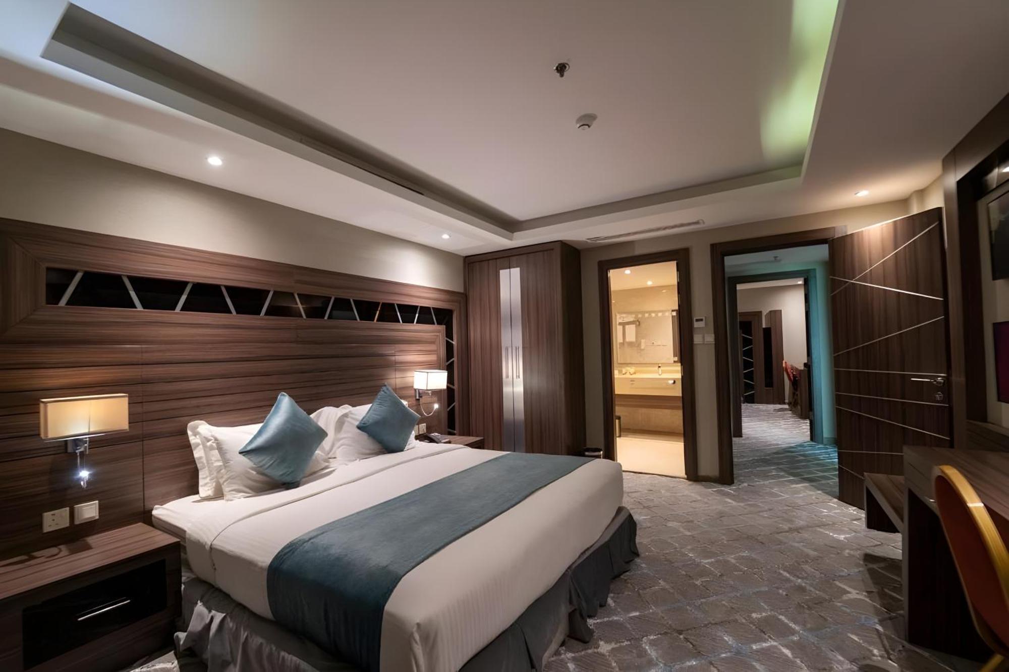 Continent Sumou Hotel Al Khobar Exterior photo