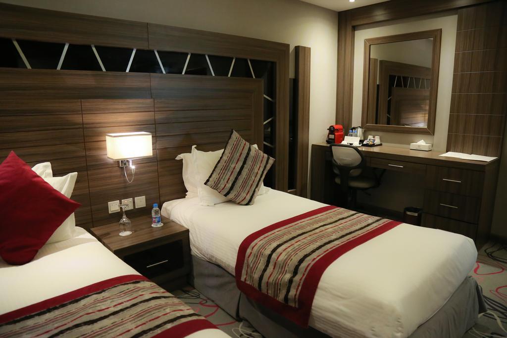 Continent Sumou Hotel Al Khobar Exterior photo